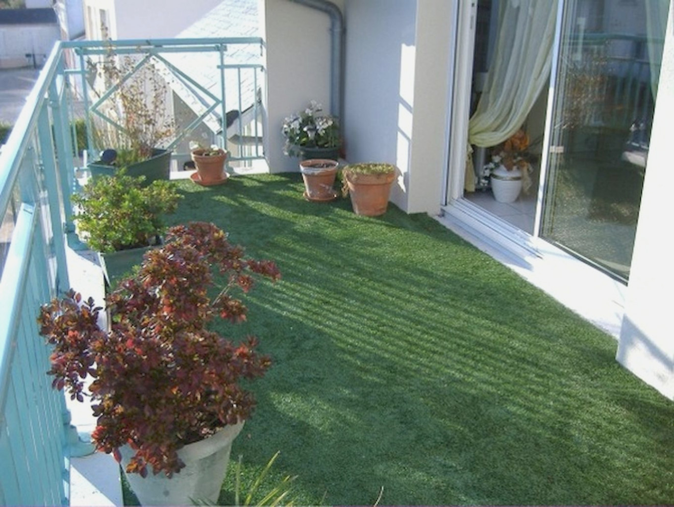 Césped artificial Leroy Merlín ¡Precios, tipos y consejos! 【2019】